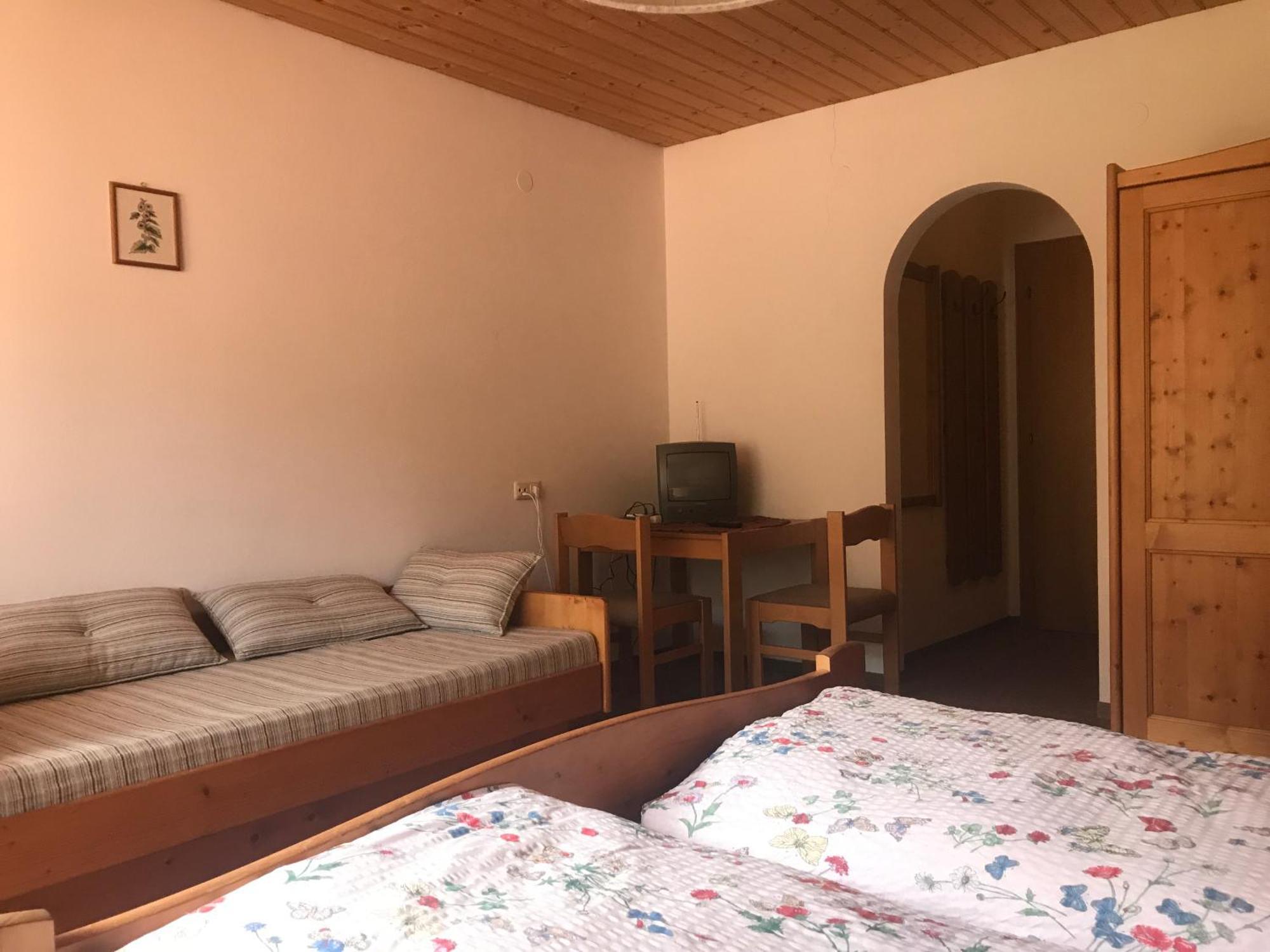 Gasthof Wacht Untertilliach Room photo